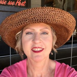 Meet your Posher, Trudy